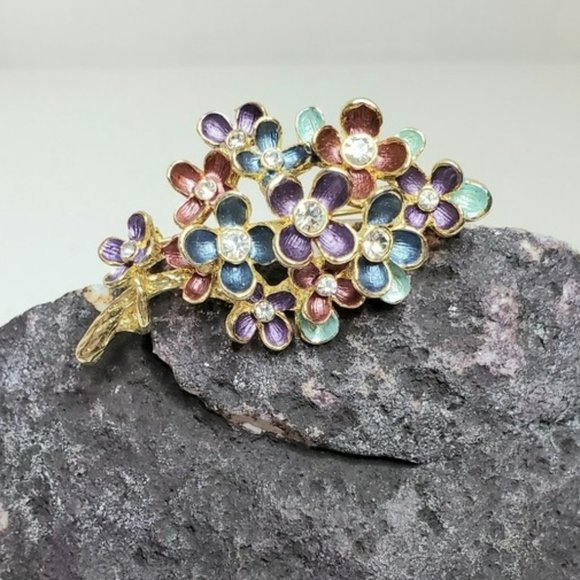 Unbranded Jewelry - Gold-Tone Floral Bouquet Faux Diamonds Brooch Pin
